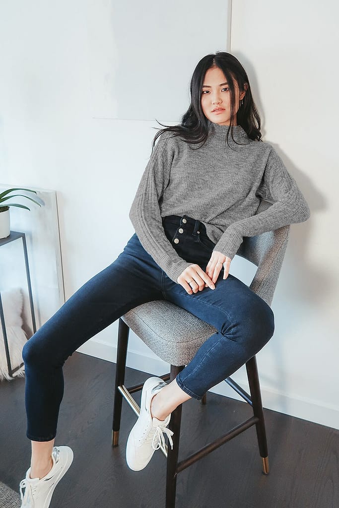 CALL IT CASUAL HEATHER GREY MOCK NECK SWEATER